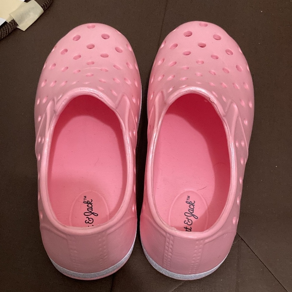 Cat & Jack size 9C girls shoes. Never been worn, NWOT - Picture 3 of 3